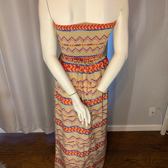 Brown red blue western pattern maxi dress with string strap belt - Picture 2 of 2